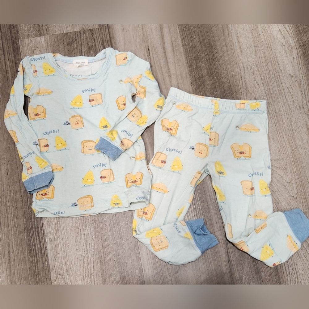 Angel Dear 3T say cheese bamboo pajama set